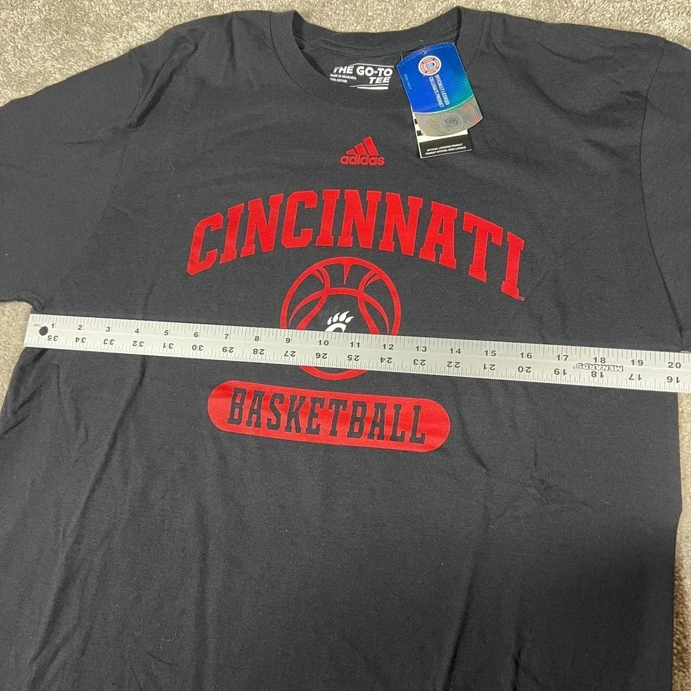 Adidas Mens Large Black Red Bearcats Nass Basketball Short Sleeve T-Shirt‎ NWT